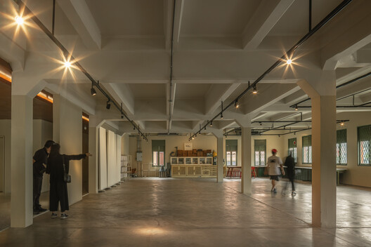 Chaipathanasilp (The Corner House) / IF (Integrated Field) - Interior Photography, Lighting