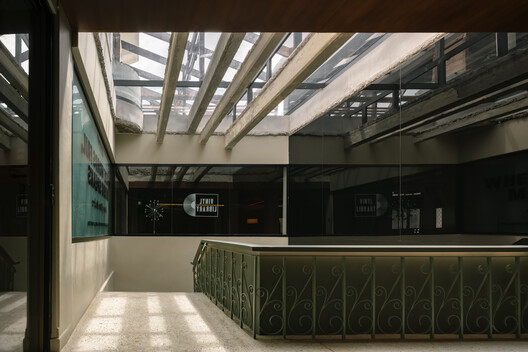 Chaipathanasilp (The Corner House) / IF (Integrated Field) - Image 29 of 47