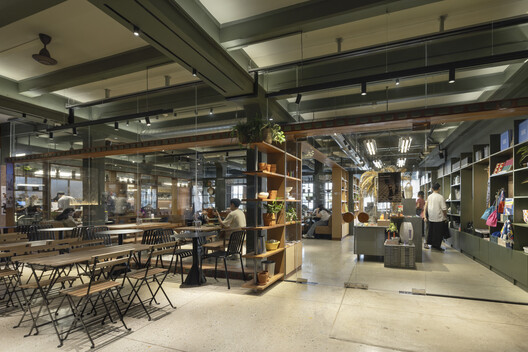 Chaipathanasilp (The Corner House) / IF (Integrated Field) - Interior Photography, Lighting, Glass