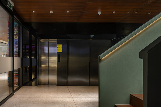 Chaipathanasilp (The Corner House) / IF (Integrated Field) - Image 20 of 47