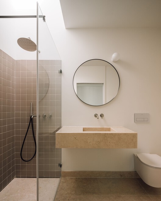 Casa HD / Desvão Atelier - Fotografía interior, Baño, Tarjas, Iluminación, Inodoros