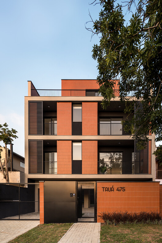 Edifício Tauá / Küster Brizola Arquitetos - Fotografia de Exterior, Balcão