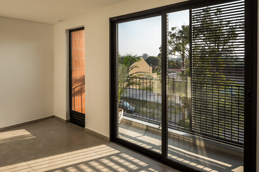 Edifício Tauá / Küster Brizola Arquitetos - Fotografia de Interiores, Vidro, Balcão