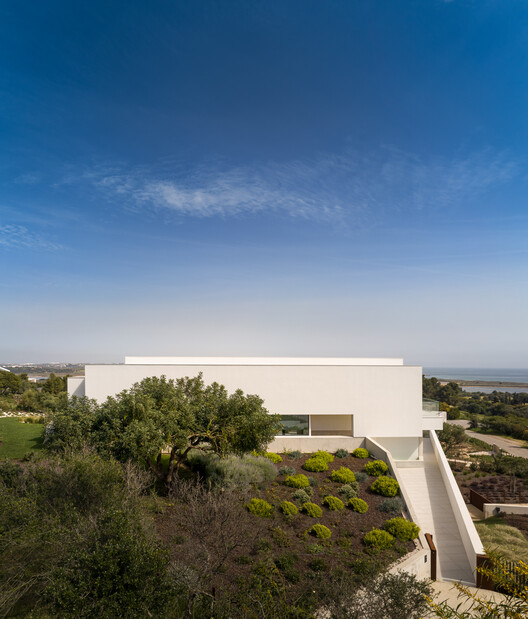 Ria House / Mário Martins Atelier - Image 17 of 27