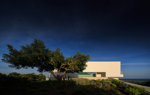 Ria House / Mário Martins Atelier - Exterior Photography