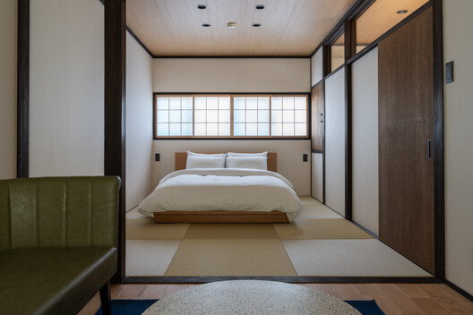 House Mokusei / atelier yoo - Interior Photography, Bedroom, Bed, Wood, Lighting