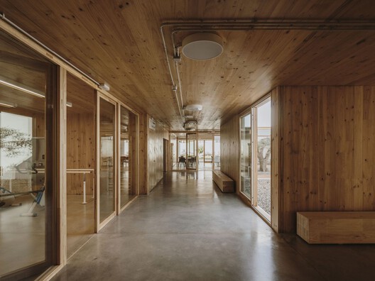 Contemporary Applications of Materials in Spanish Architecture - Image 9 of 12