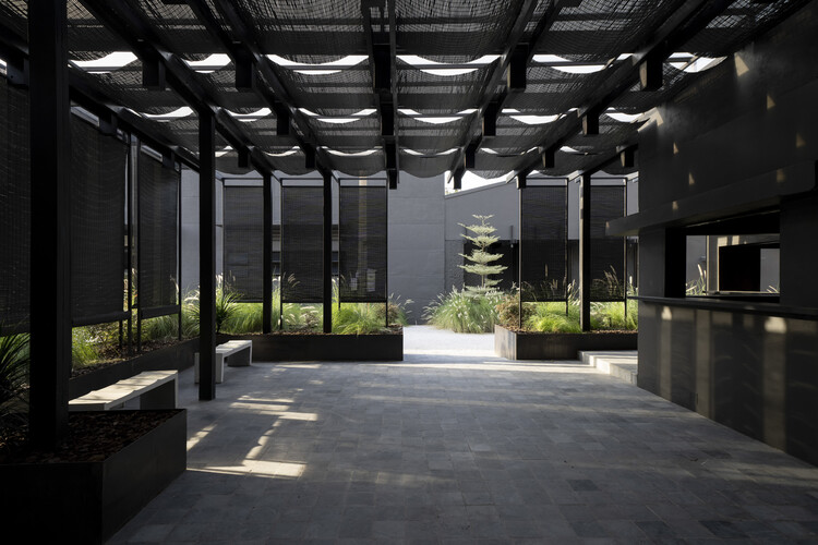 TDX Ice Factory / NU architecture & design - Imagem 4 de 21