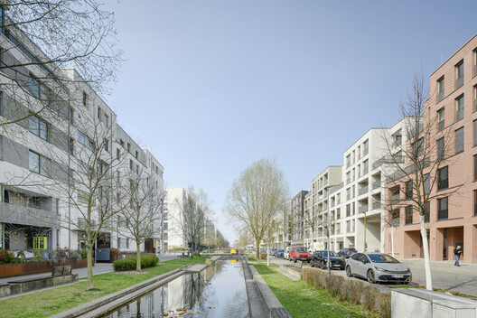 DAM Explores the Challenge of New Urban Neighborhoods in Germany with “Building Cities Today?” - Image 16 of 28