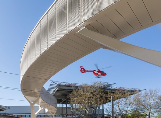 卡尔斯鲁厄市医院天桥 / caspar. 卡尔斯鲁厄市医院天桥 / caspar. - 建筑图, 钢