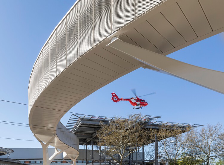 卡尔斯鲁厄市医院天桥 / caspar. - 建筑图, 钢