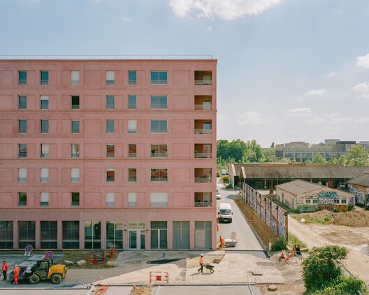 ES3 Collective Housing / Lemoal Architectes + 2PM A - Exterior Photography