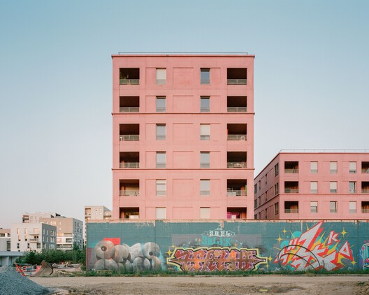 ES3 Collective Housing / Lemoal Architectes + 2PM A - Exterior Photography, Facade, Concrete