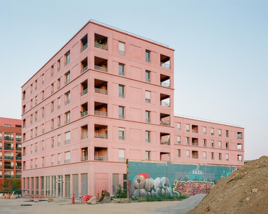 ES3 Collective Housing / Lemoal Architectes + 2PM A - Exterior Photography