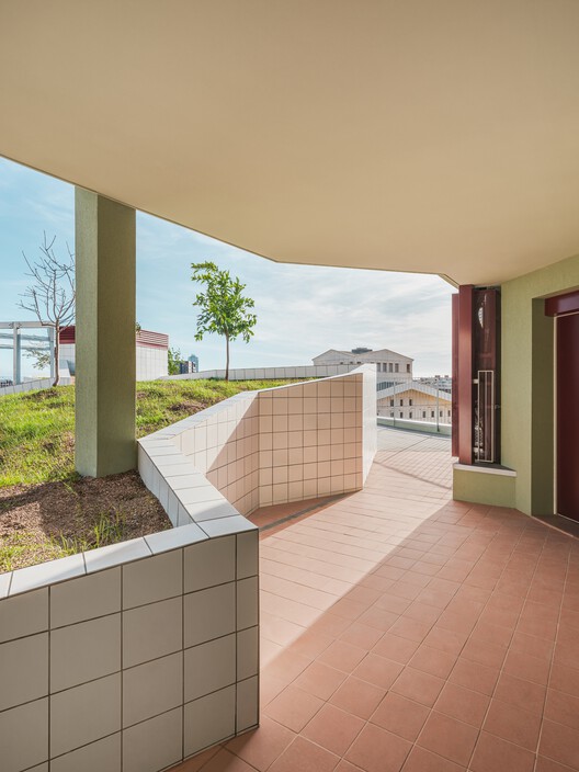 Illa Glòries Social Housing / Cierto Estudio - Image 18 of 35