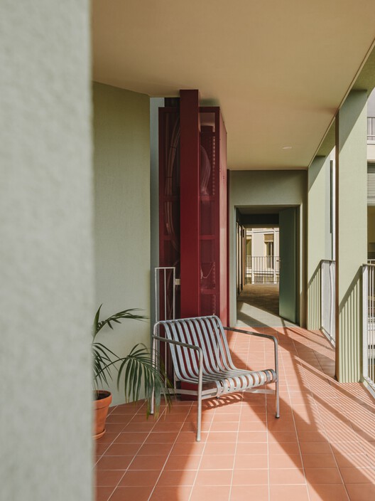 Illa Glòries Social Housing / Cierto Estudio - Interior Photography