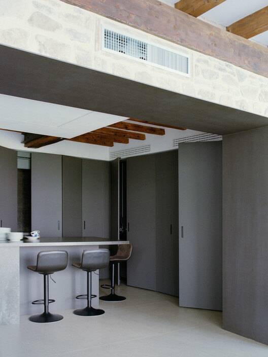 Casa E.T. Renovation and Extension / Studio Bocchi - Interior Photography, Kitchen, Wood, Lighting, Beam, Chair, Glass