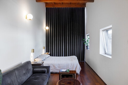 Reabilitar como gesto de escuta: uma casa no Porto - Imagem 8 de 20