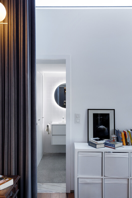 Reabilitar como gesto de escuta: uma casa no Porto - Imagem 9 de 20