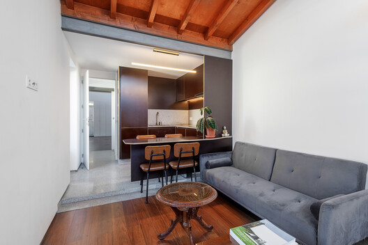 Reabilitar como gesto de escuta: uma casa no Porto - Imagem 20 de 20