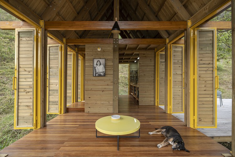 Casa de reforestación Lamarilla / Quena Margarita Gonzalez Escobar + Juan David Hoyos Taborda - Fotografía interior, Madera, Puerta