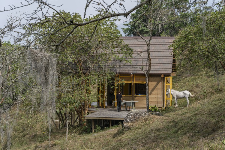 Casa de reforestación Lamarilla / Quena Margarita Gonzalez Escobar + Juan David Hoyos Taborda - Fotografía exterior, Madera
