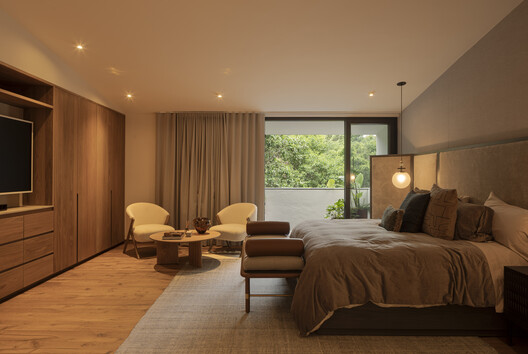 Casa R4 / Manzo de Alba Taller Casa R4 / Manzo de Alba Taller - Fotografía interior, Dormitorio, Camas, Madera, Iluminación