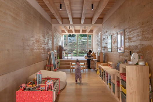 Casa KM / Grupo Lateral Arquitectura y Construcción, Ruíz Galindo - Fotografía interior, Madera, Estanterías
