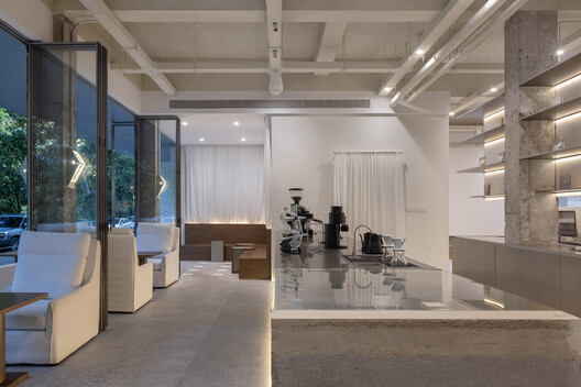 K1Y Design Lab / K1Y Design - Interior Photography, Lighting, Glass, Chair