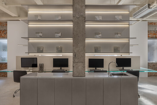 K1Y Design Lab / K1Y Design - Interior Photography, Kitchen, Lighting, Glass, Chair