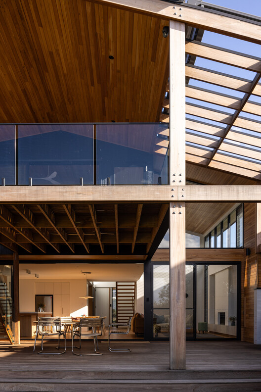 Bawley Point 01 House / Watershed Architects - Interior Photography, Kitchen, Wood, Beam, Balcony, Deck