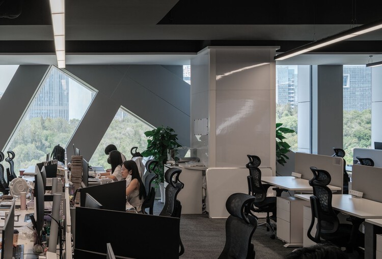 建物模型 ホワイト37.5cm x 24cmｘ5cm JOMOO Headquarters / OMA | ArchDaily