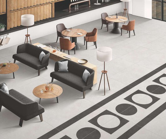 Espacios sin juntas: cómo los grandes formatos transforman el lenguaje arquitectónico Espacios sin juntas: cómo los grandes formatos transforman el lenguaje arquitectónico - Imagen 3 de 8