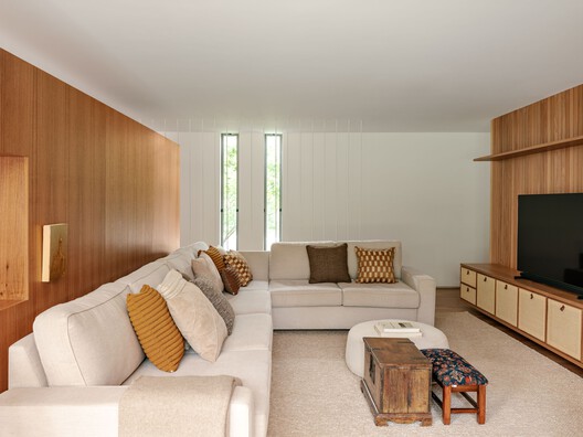 Casa PAB / SAAG Arquitetura - Fotografía interior, Sala de estar, Madera, Sillones, Mesas