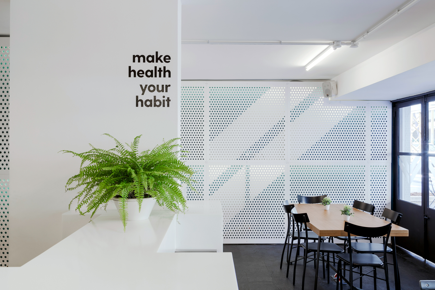 Gallery of The Gym-Bar Hybrid: Interiors That Integrate Sports and ...