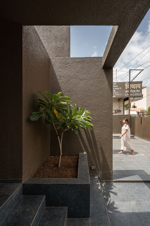 H-House / Studio Nirbaadh - Exterior Photography, Concrete
