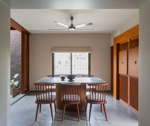 H-House / Studio Nirbaadh - Interior Photography, Dining room, Wood