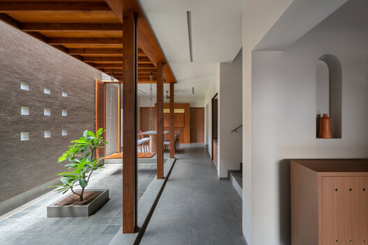 H-House / Studio Nirbaadh - Interior Photography, Wood