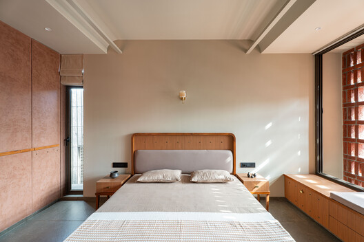 H-House / Studio Nirbaadh - Interior Photography, Bedroom, Wood, Bed
