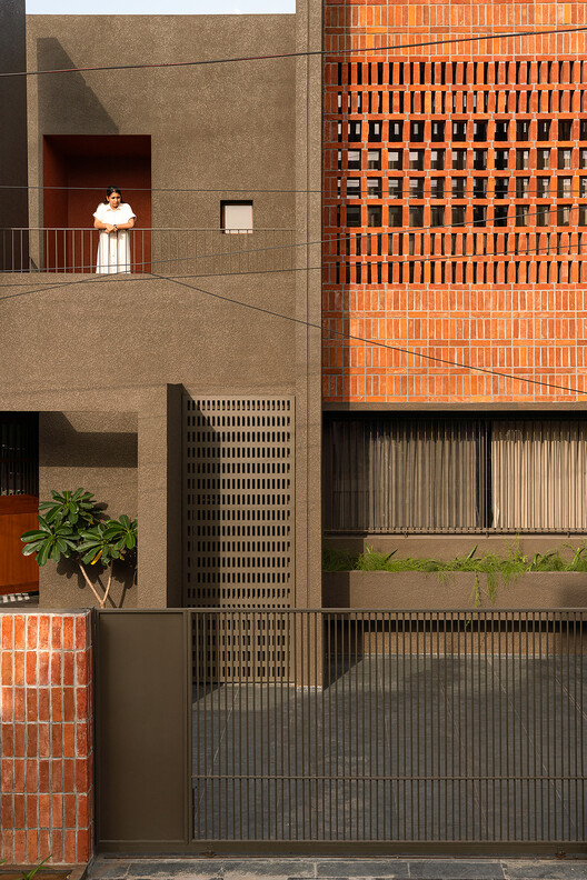 H-House / Studio Nirbaadh - Interior Photography, Brick