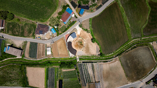 A House that Embraces Its Vegetable Garden  / sukchulmok+BRBB Architects - Image 20 of 22