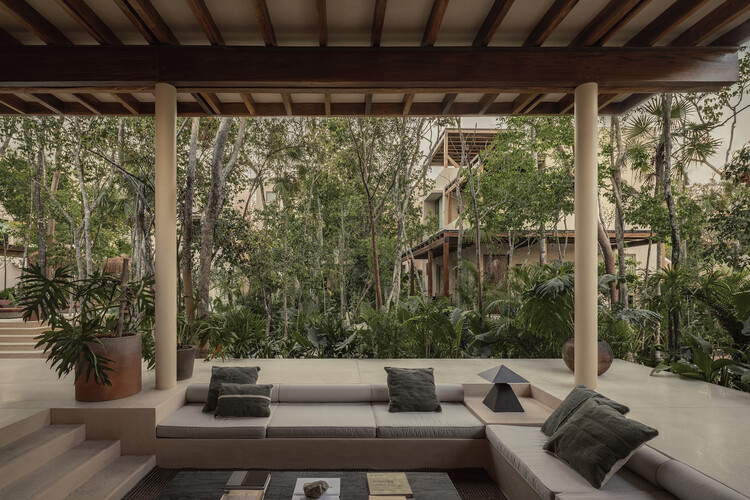 Naboa Tulum / Jaque Studio - Fotografía interior, Sala de estar, Madera, Sillas, Balcón, Patio