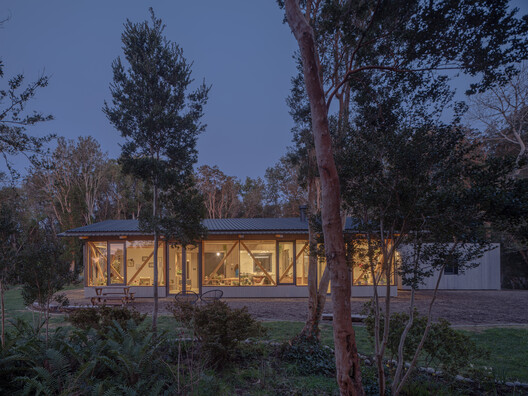 The Arboreto House / Camila Pineda Arquitectura - Exterior Photography, Wood