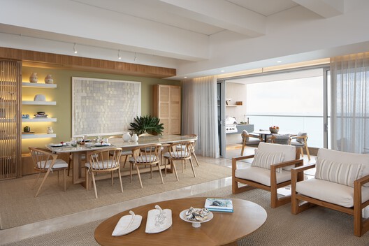 Apartamento 801 / Tarq Studio  - Fotografía interior, Comedor, Madera, Mesas, Sillas