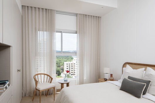 Apartamento 801 / Tarq Studio  - Fotografía interior, Camas, Dormitorio, Madera, Iluminación