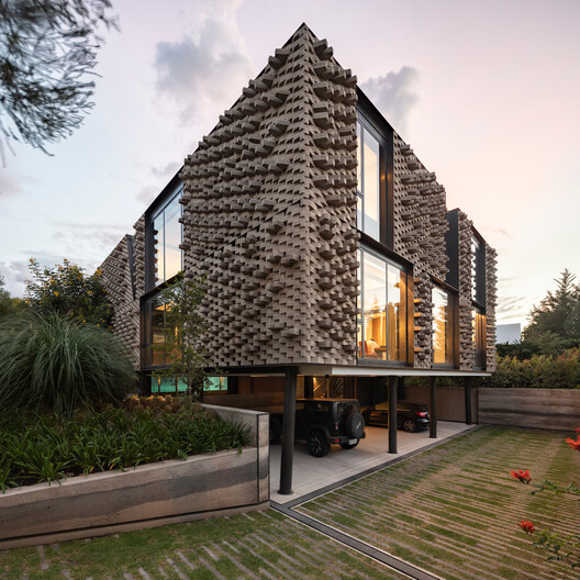 Casa nos Andes / ODD ARCHITECTS - Fotografia de Exterior
