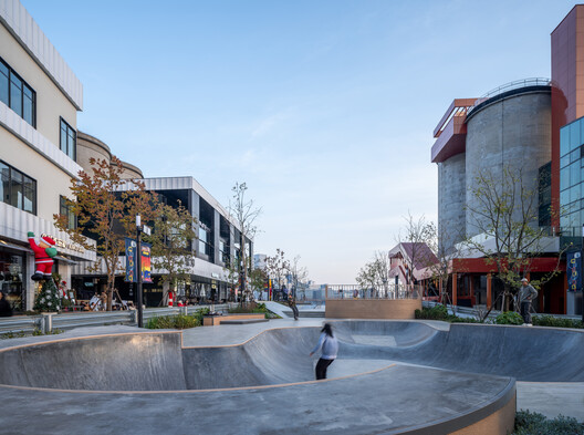 MVRDV Transforms Former Cement Factory on Shanghai’s West Bund - Image 35 of 42