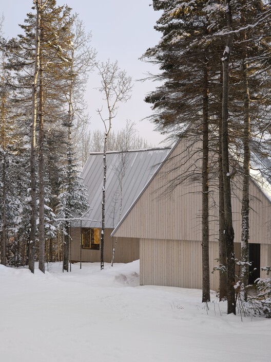 Rang Ste-Mathilde Residence / Jérôme Lapierre Architecte