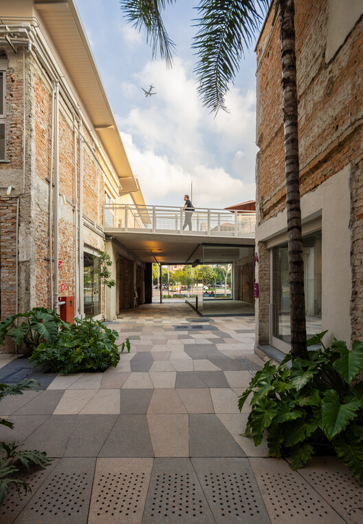 LAPI Fase 2 / SuperLimão - Exterior Photography, Concrete, Courtyard