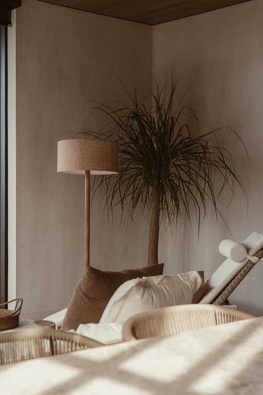 Solai House / Studio Saxe - Interior Photography, Bedroom, Wood, Lighting, Bed